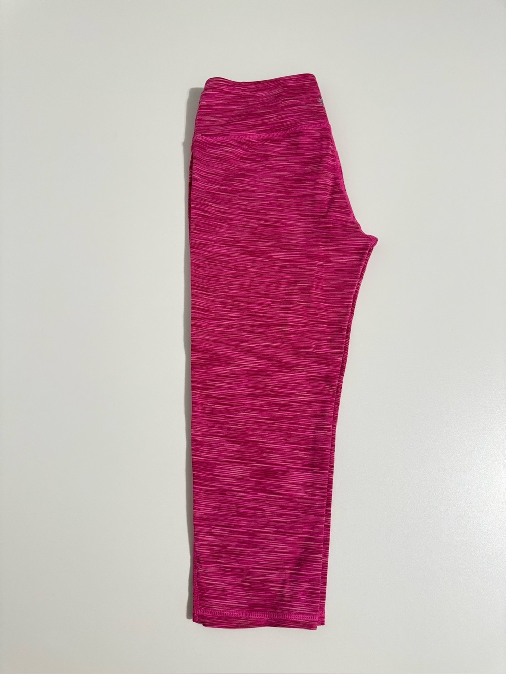 Athleta cropped Leggings Vibrant Pink Sz.M